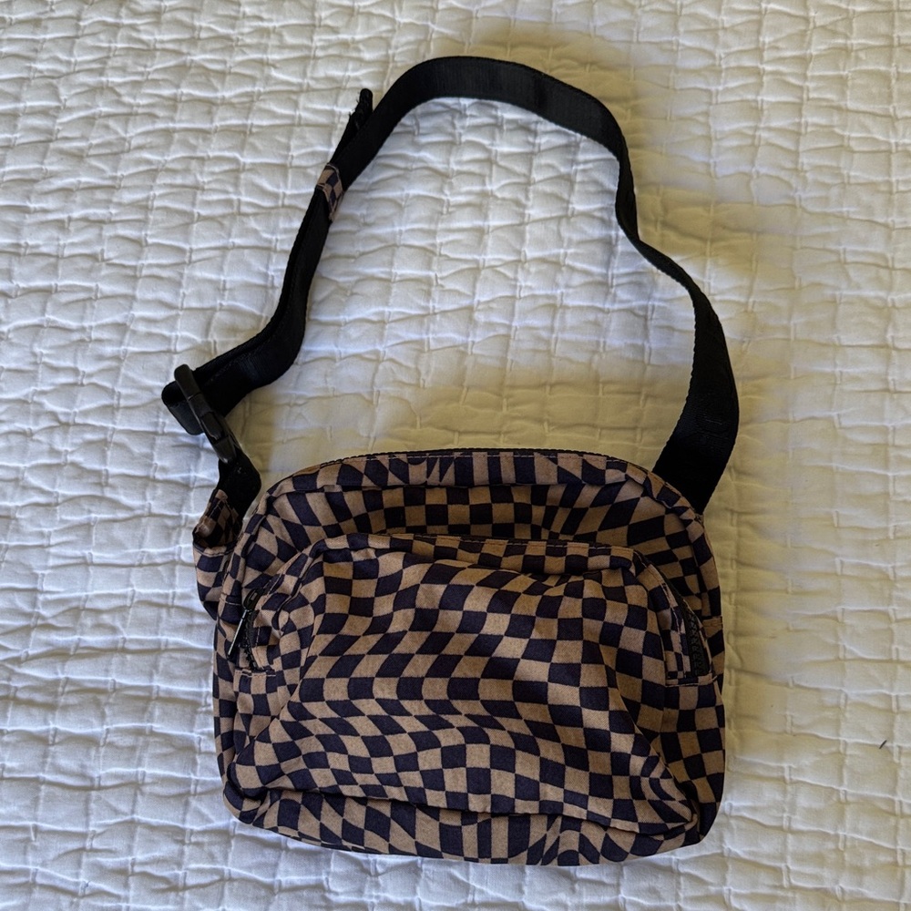 Baggu Crossbody Bag in Brown and Blue